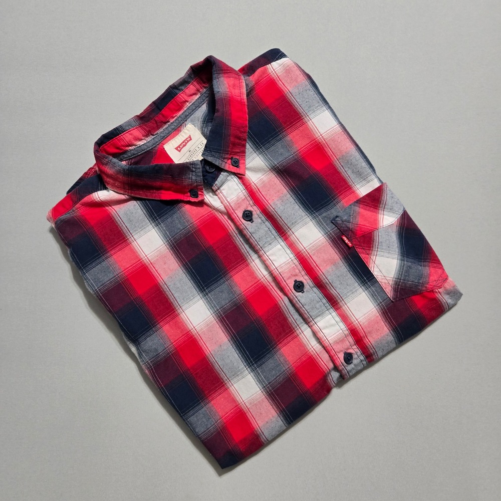 Levi's Plaid Shirt Mens XL Red Blue Short Sleeve Pocket Button Down Cotton Blend